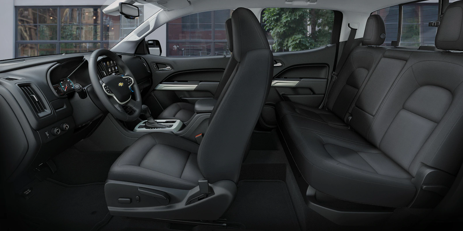 2019 Chevrolet Colorado Front Interior Picture.png
